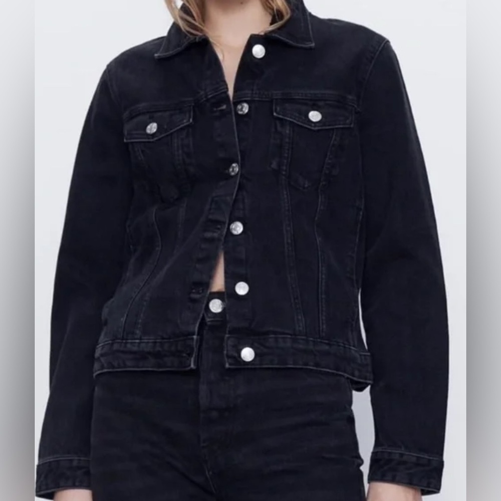 Zara Women's Dark Denim Jacket